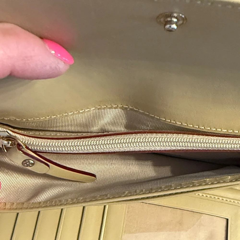 Kate Spade Midnight Black Leather Wallet - Picture 7 of 8